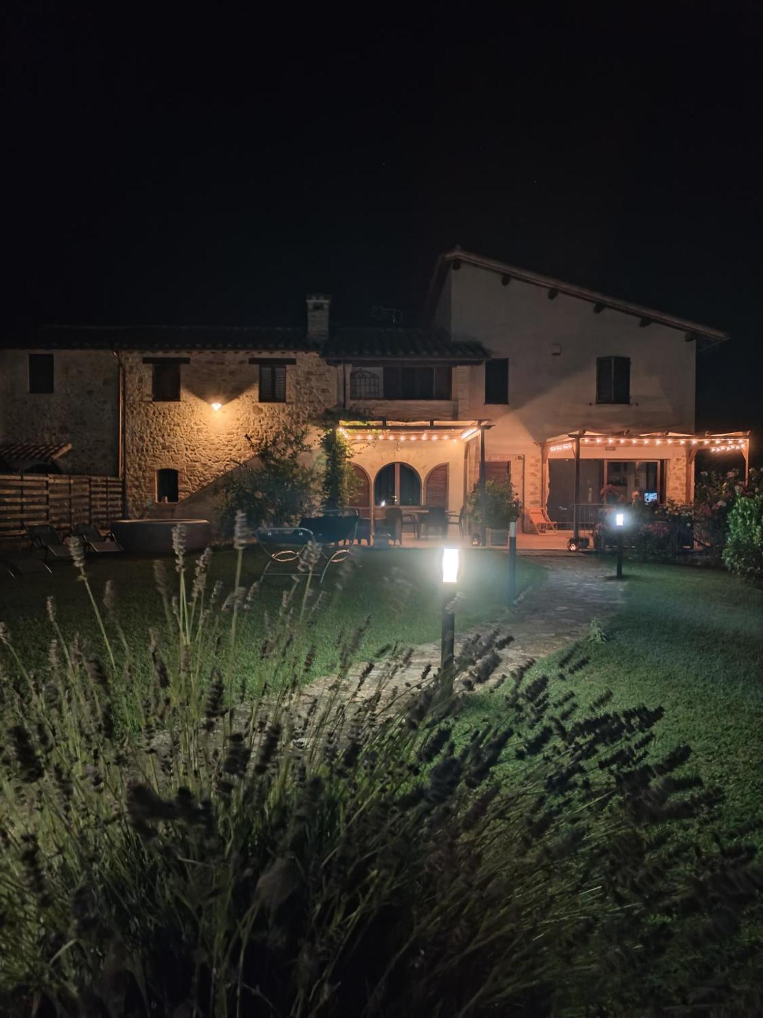 פרוג'ה Casale Mille E Una Notte מראה חיצוני תמונה